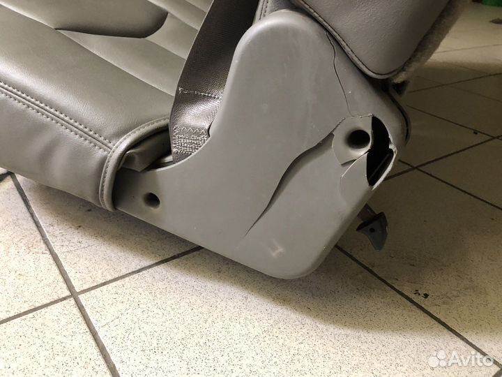 Третий ряд сидений GMT800