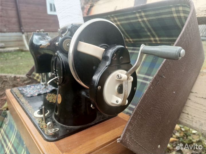 Швейная машинка