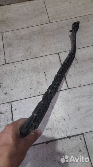 Кронштейн бампера задний левый Toyota Land Cruiser