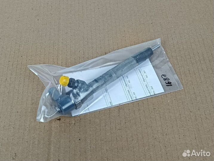 Форсунка A6110701687 Mercedes-Benz Sprinter W906