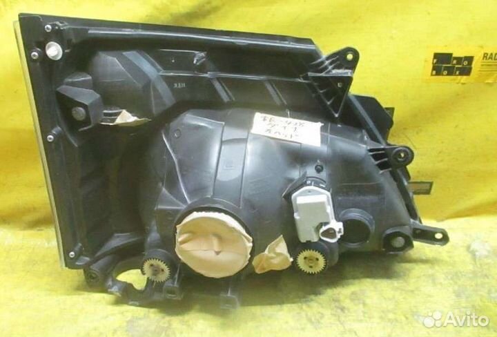 Фара левая Toyota Dyna XZV700