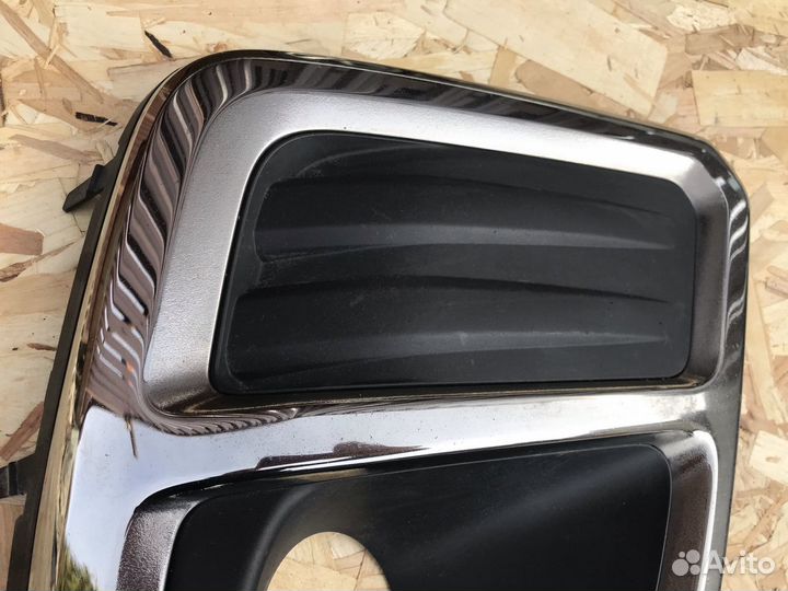 Решетка в бампер правая Subaru Forester 5 SK (S14)