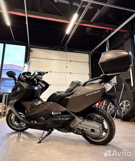 Скутер BMW C650GT