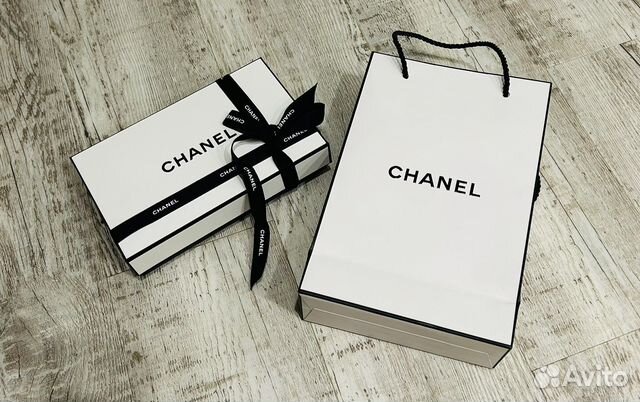 Упаковка Chanel