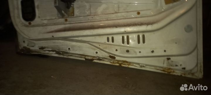 Дверь на Volvo FH12 97г.в