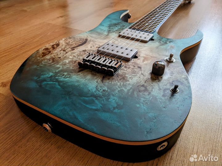 Электрогитара Ibanez Premium RG1121PB