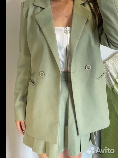 Костюм двойка с юбкой