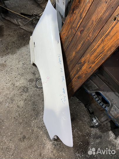 W202 крыло правое