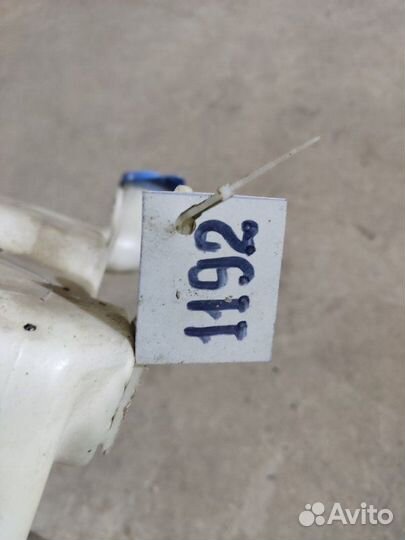 Бачок омывателя стекла Audi A8 D2 седан ACK 2.8I