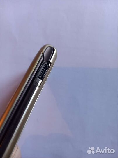 Телефон Samsung