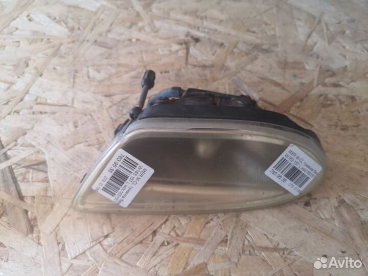 Фара противотуманная левая Mercedes-benz M-class W163.157