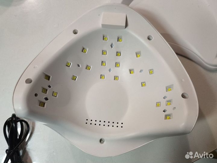 LED/UV лампа для сушки гель-лака