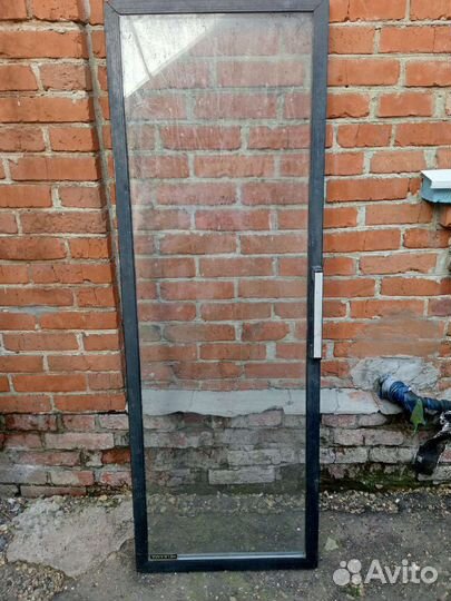 Дверца холодильника