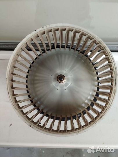 Моторчик отопителя на Nissan X-trail Т - 31