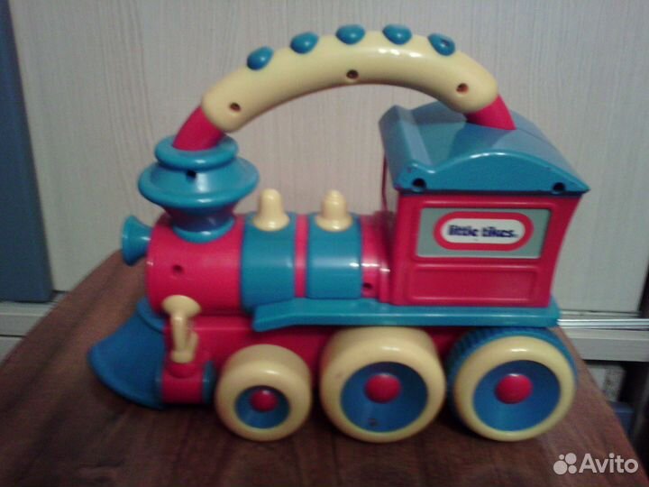 Паровоз фирмы Little Tikes развивающий