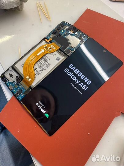 Замена стекла на телефоне