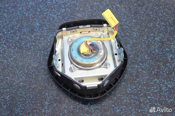 Подушка безопасности водителя Honda Accord (Хонда