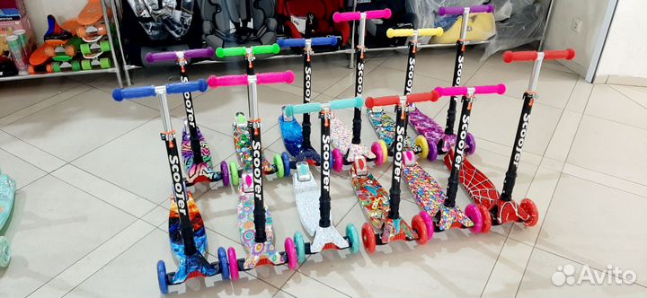 Самокат со складной ручкой (новый)