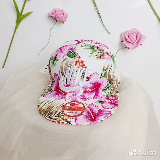 Кепка с цветами Nik