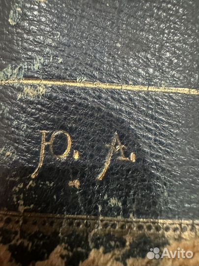 Книга подарок молодым хозяйкам