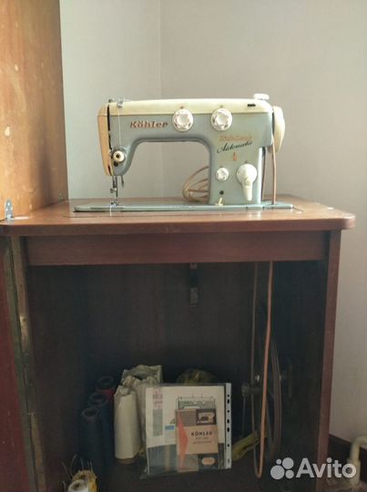 Продам швейную машинку 