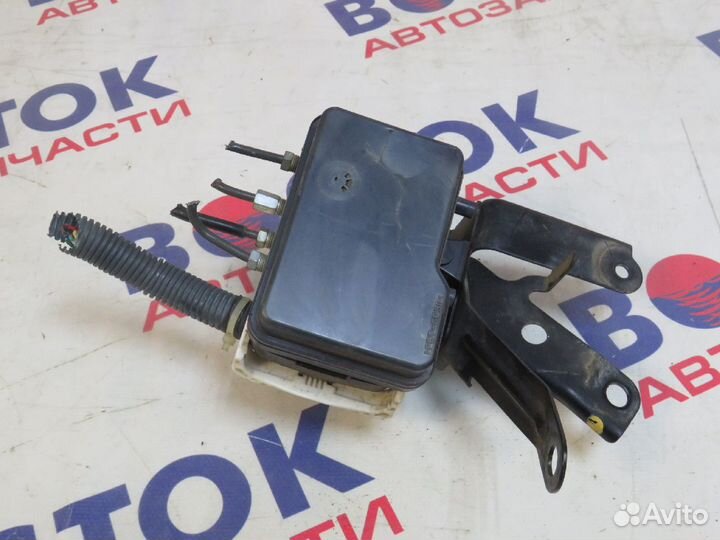 Блок ABS toyota ractis NCP100