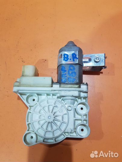 Моторчик стеклоподъемника на BMW 7 E66 E65