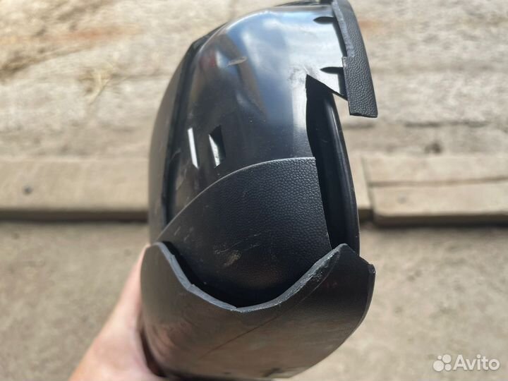 Левое боковое зеркало chevrolet niva