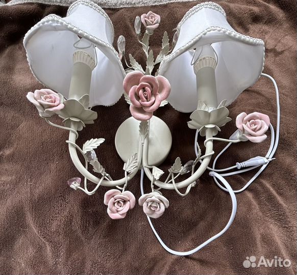 Настенный светильник бра