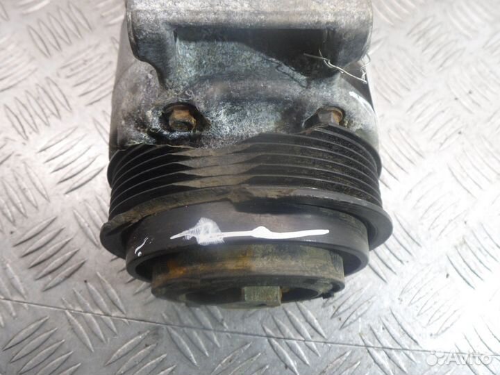 Компрессор системы кондиционирования Mercedes-Benz