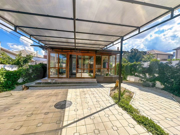 Дом 93 м² на участке 4 сот.