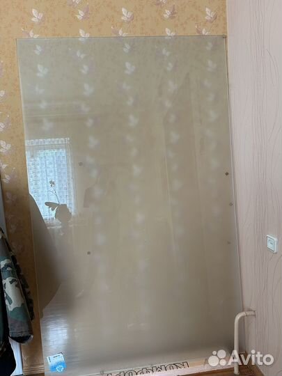 Стекло каленное матовое для перегородки в ванной