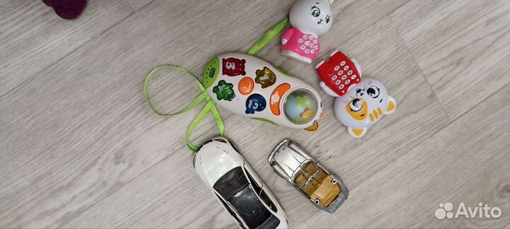 Игрушки (мягкие, музыкальные, и тд)