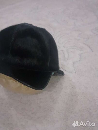 Женская кепка из нерпы