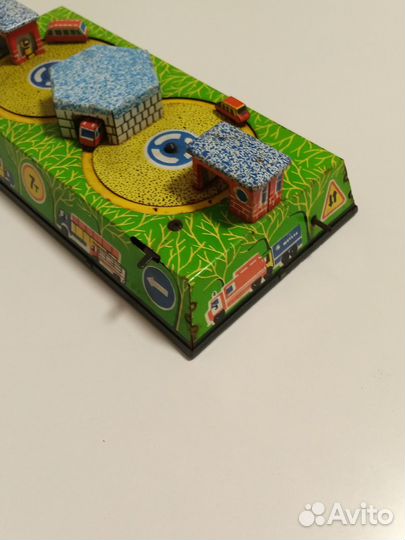 Игрушка заводная 