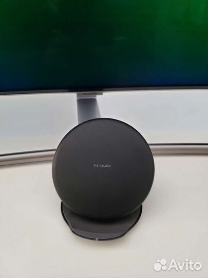 Беспроводная зарядка Samsung Fast Charge