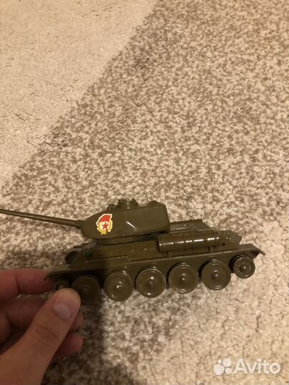 Металлический танк СССР