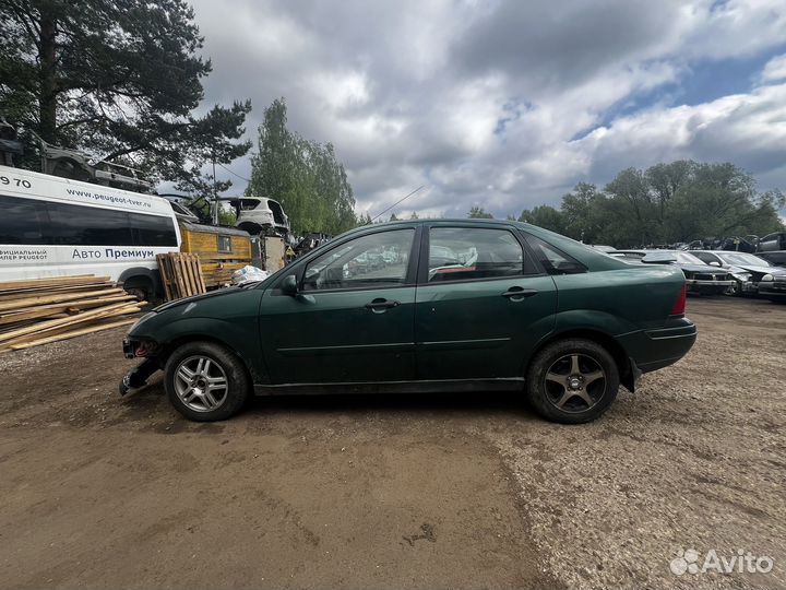 В разборе Ford Focus 1