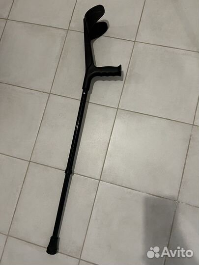 Костыль с подлокотником