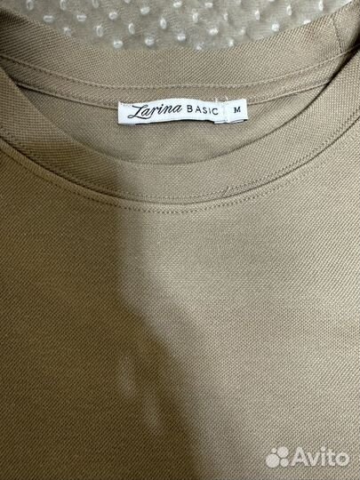Женский свитшот бренда Zarina размер М
