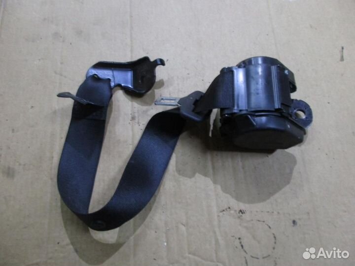 Ремень безопасности задний левый BMW E38