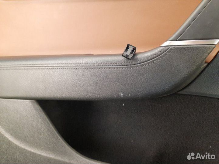Обшивка двери (комплект) Volkswagen Passat B7 1.4