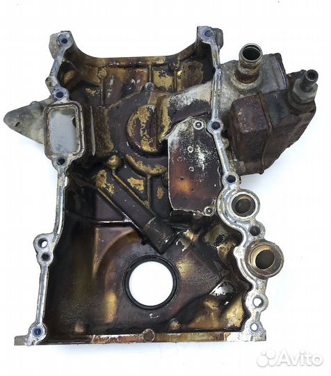 Ниссан PickUp Крышка двигателя передняя