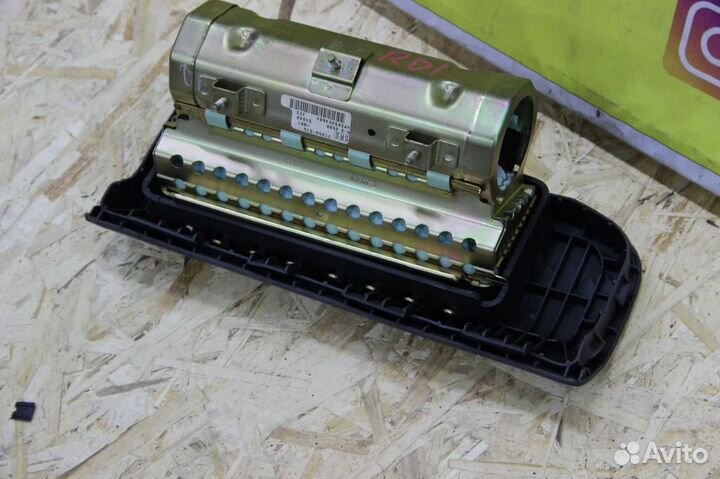 Подушка безопасности пассажирская (в торпедо) Hon