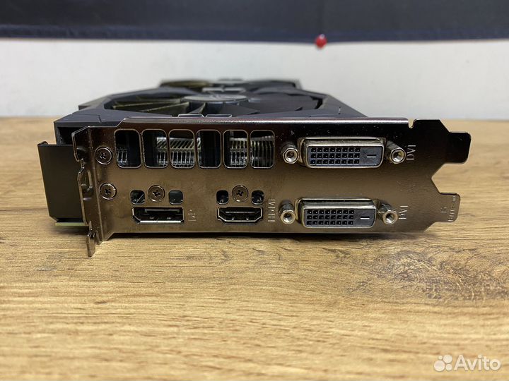 8Gb Asus ROG Strix RX 570 Gaming OC, идеал, пломба