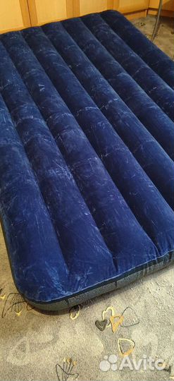 Надувной матрас intex