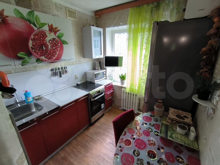 3-к. квартира, 48 м², 2/5 эт.