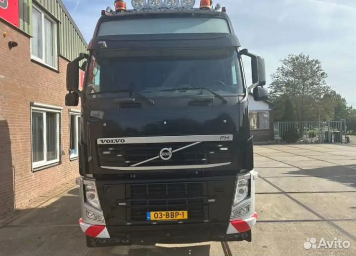 Pазбираем грузовик Volvo FH 2008-2013