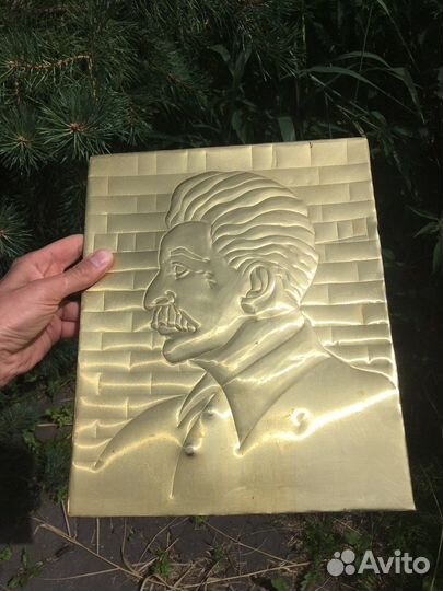 Портрет сталина в меди