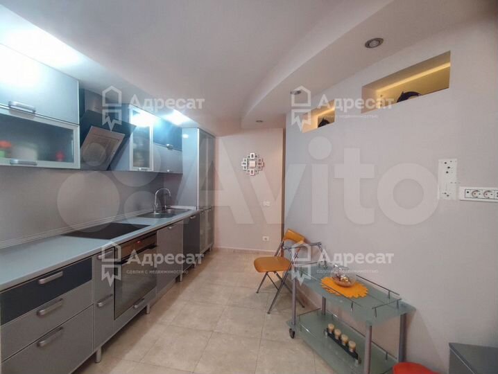 4-к. квартира, 133,5 м², 4/9 эт.